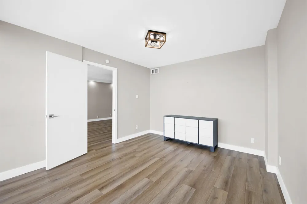 600 Parkview Drive #1029 Hallandale Beach, FL 33009
