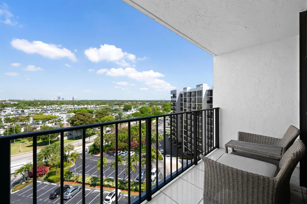 600 Parkview Drive #1029 Hallandale Beach, FL 33009