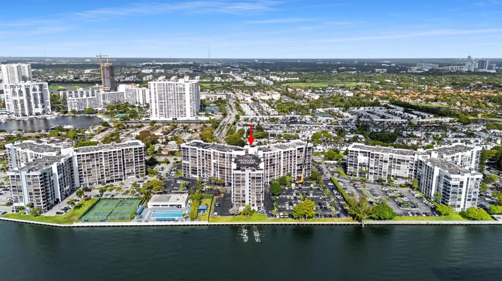600 Parkview Drive #1029 Hallandale Beach, FL 33009