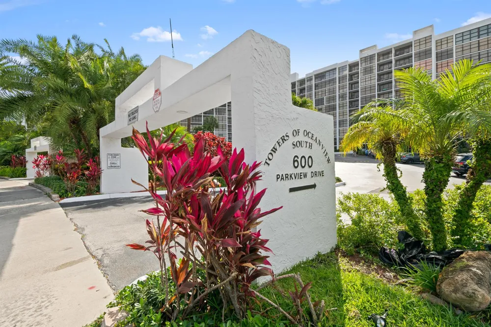 600 Parkview Drive #1029 Hallandale Beach, FL 33009
