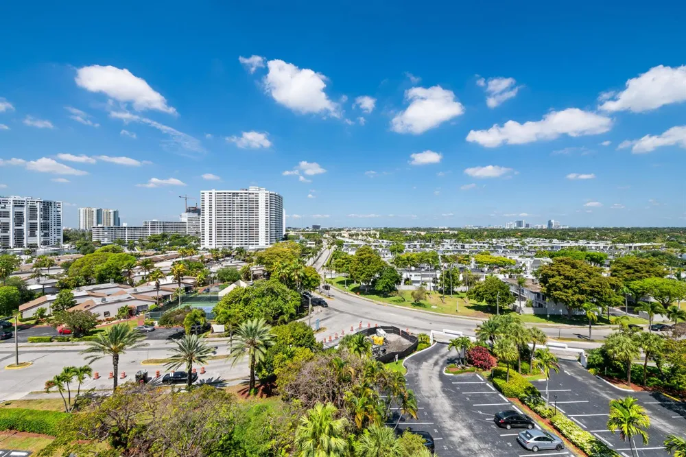 600 Parkview Drive #1029 Hallandale Beach, FL 33009