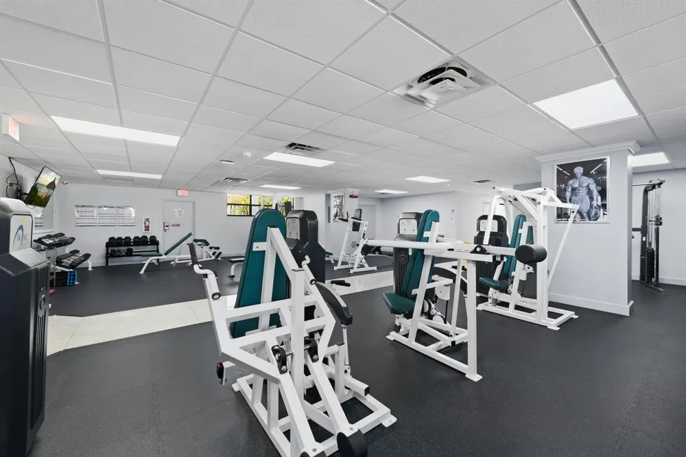 600 Parkview Drive #1029 Hallandale Beach, FL 33009