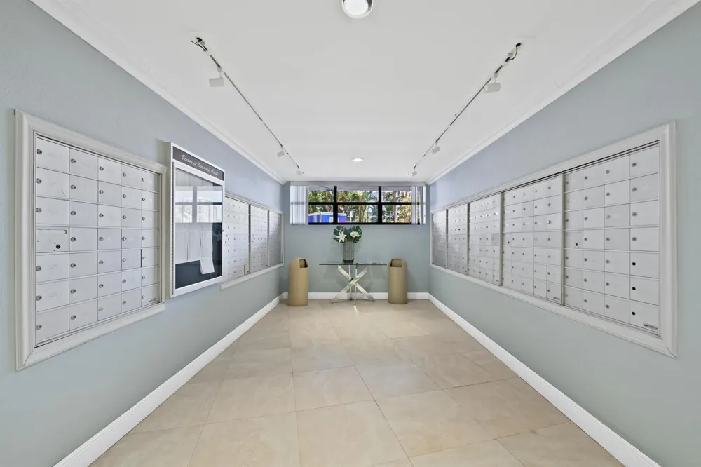 600 Parkview Drive #1029 Hallandale Beach, FL 33009
