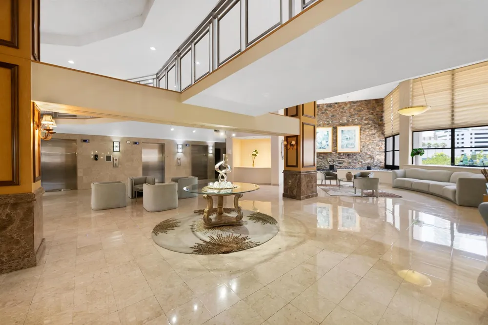 600 Parkview Drive #1029 Hallandale Beach, FL 33009