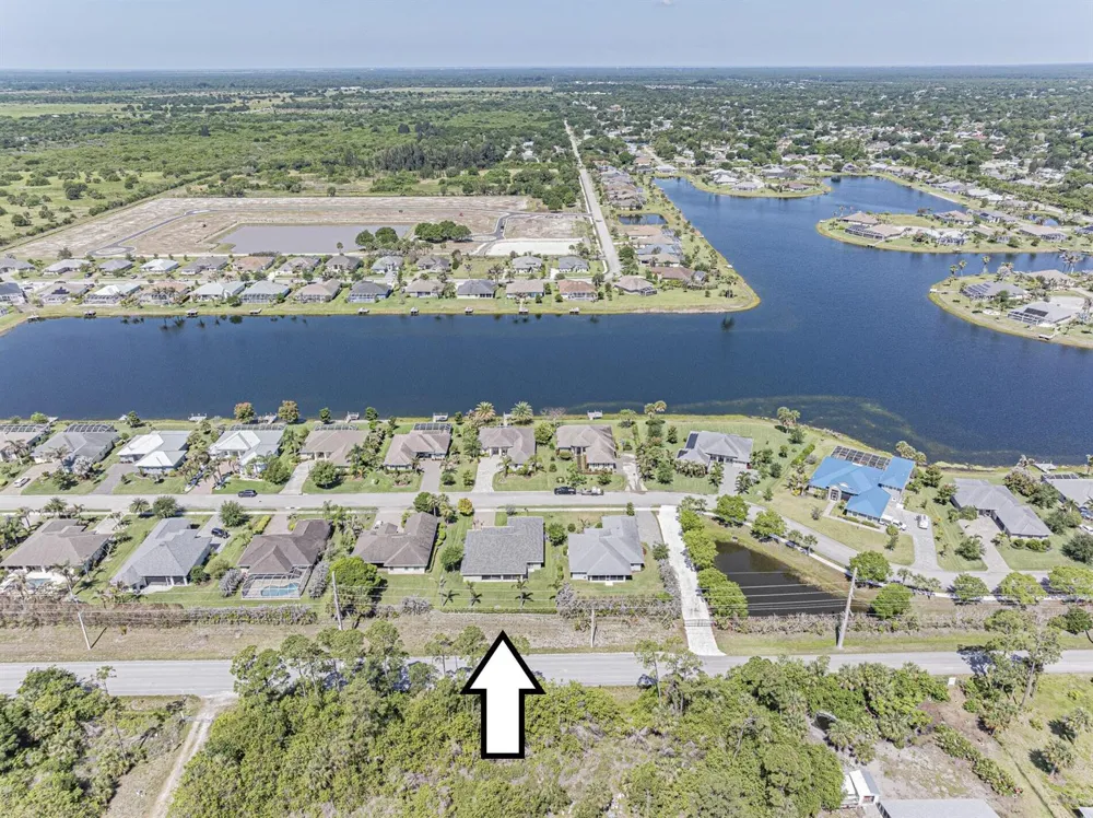 922 Yearling Trail Sebastian, FL 32958