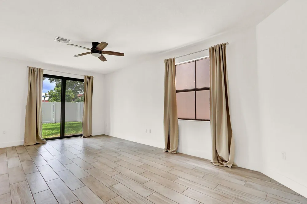 4008 Sequoia Place Riviera Beach, FL 33410