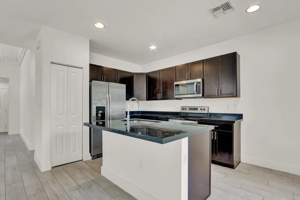 4008 Sequoia Place Riviera Beach, FL 33410