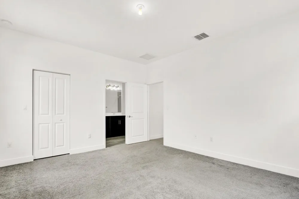 4008 Sequoia Place Riviera Beach, FL 33410