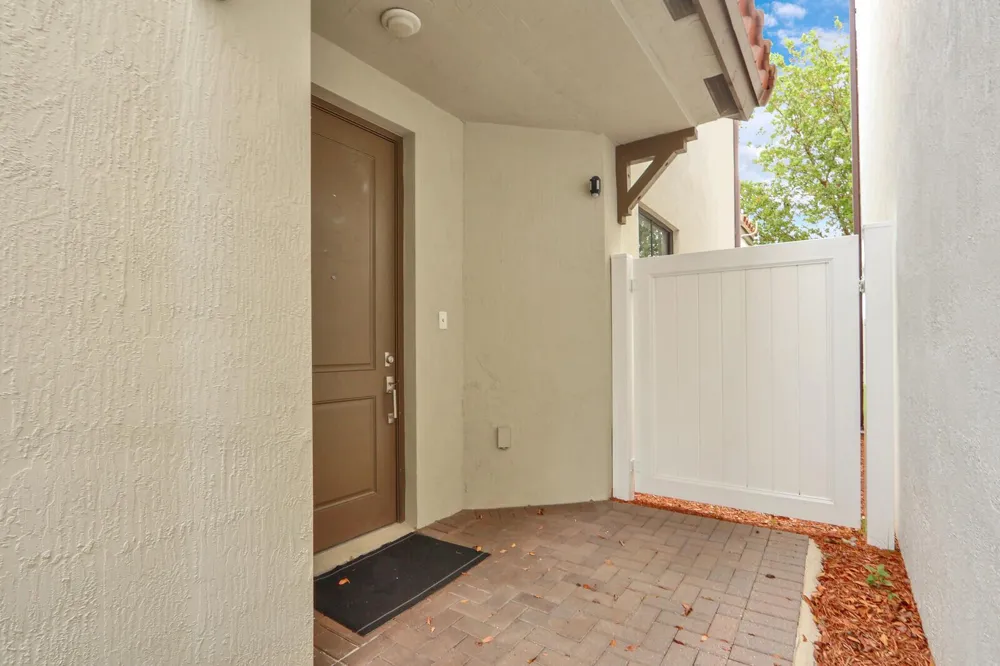 4008 Sequoia Place Riviera Beach, FL 33410