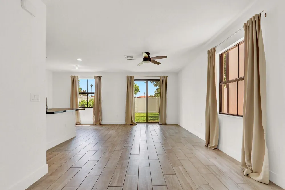 4008 Sequoia Place Riviera Beach, FL 33410