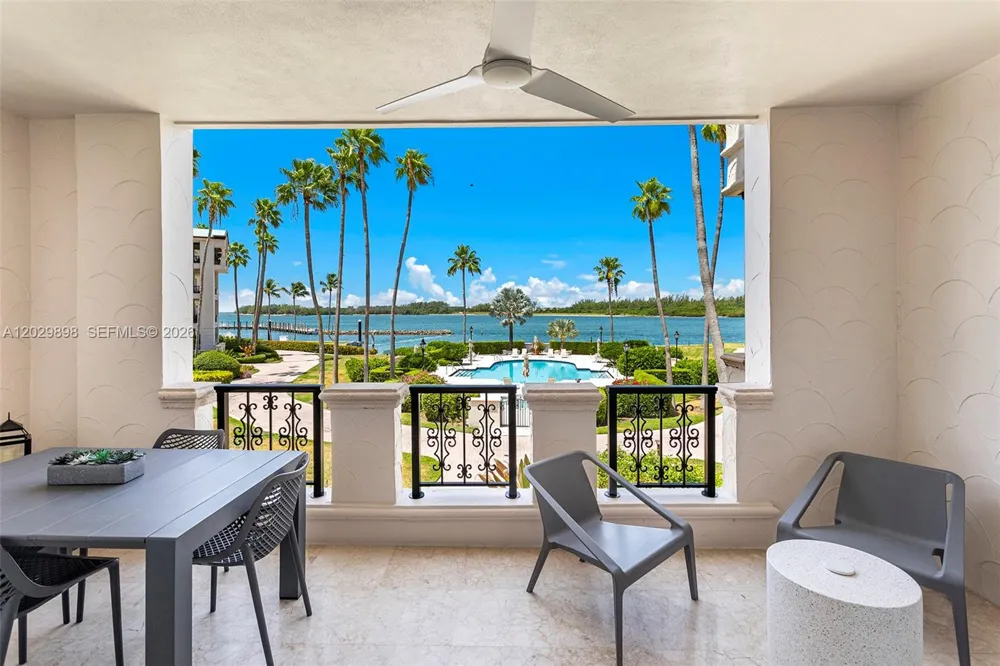 2122 Fisher Island Dr #2122 Miami Beach, FL 33109