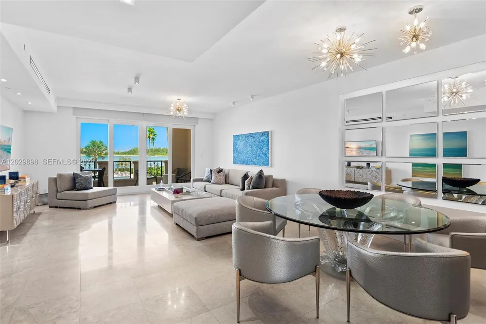 2122 Fisher Island Dr #2122 Miami Beach, FL 33109
