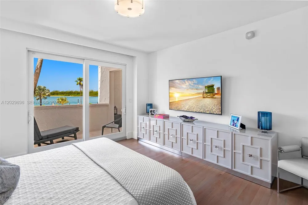 2122 Fisher Island Dr #2122 Miami Beach, FL 33109