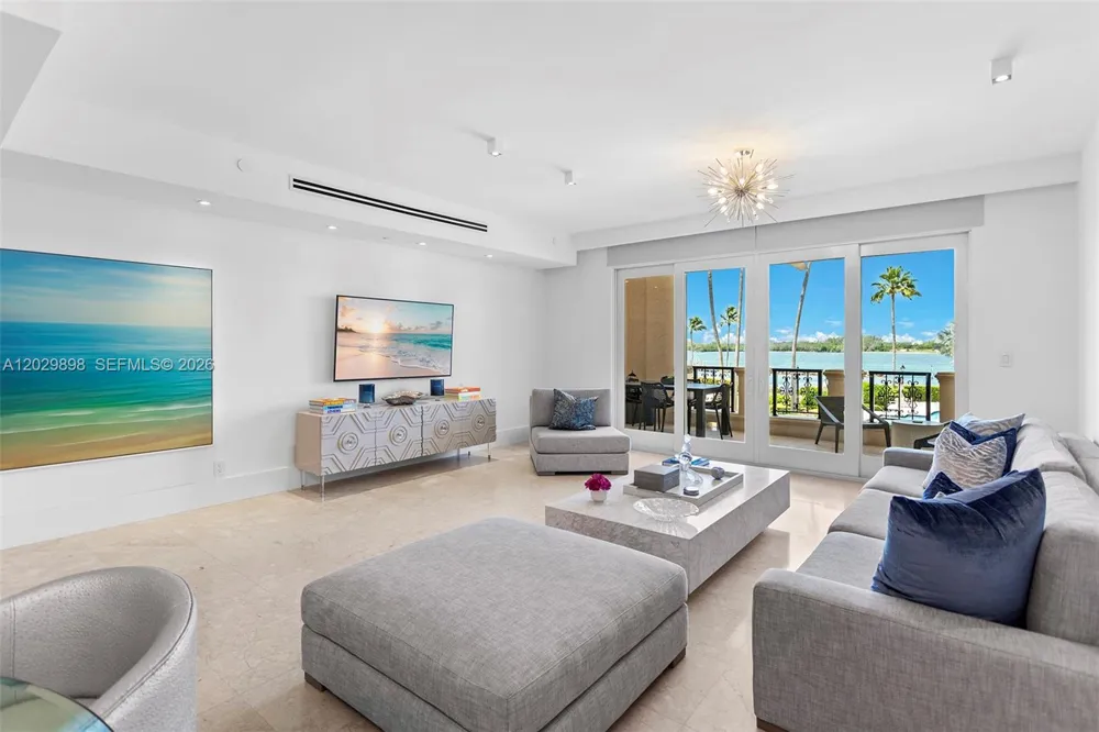 2122 Fisher Island Dr #2122 Miami Beach, FL 33109