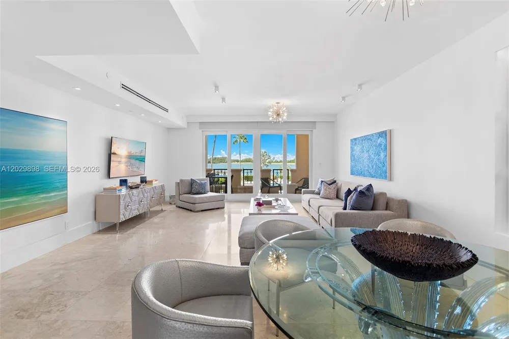 2122 Fisher Island Dr #2122 Miami Beach, FL 33109