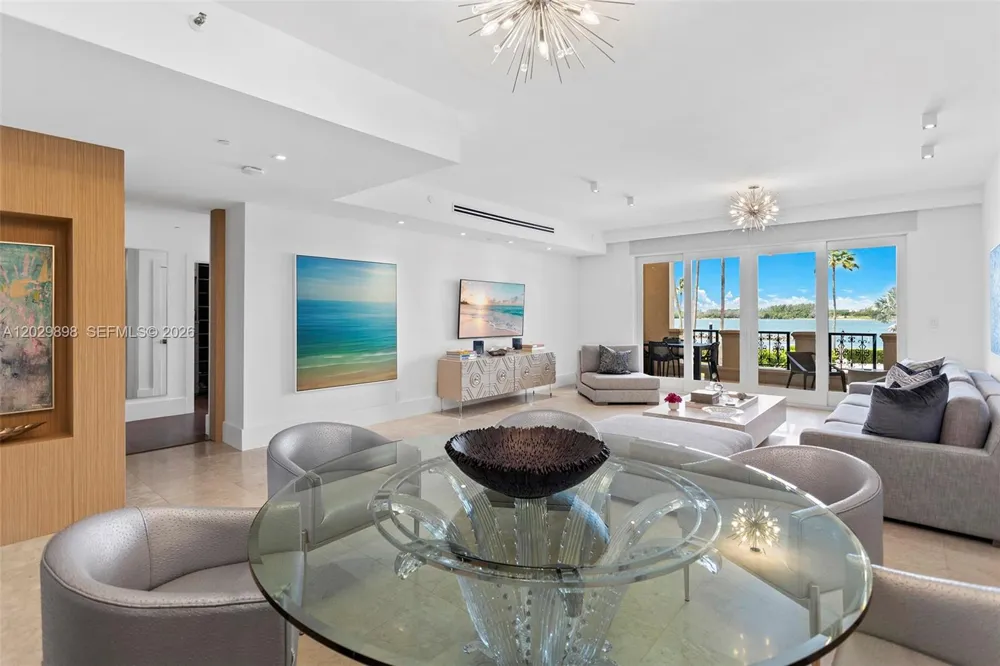 2122 Fisher Island Dr #2122 Miami Beach, FL 33109