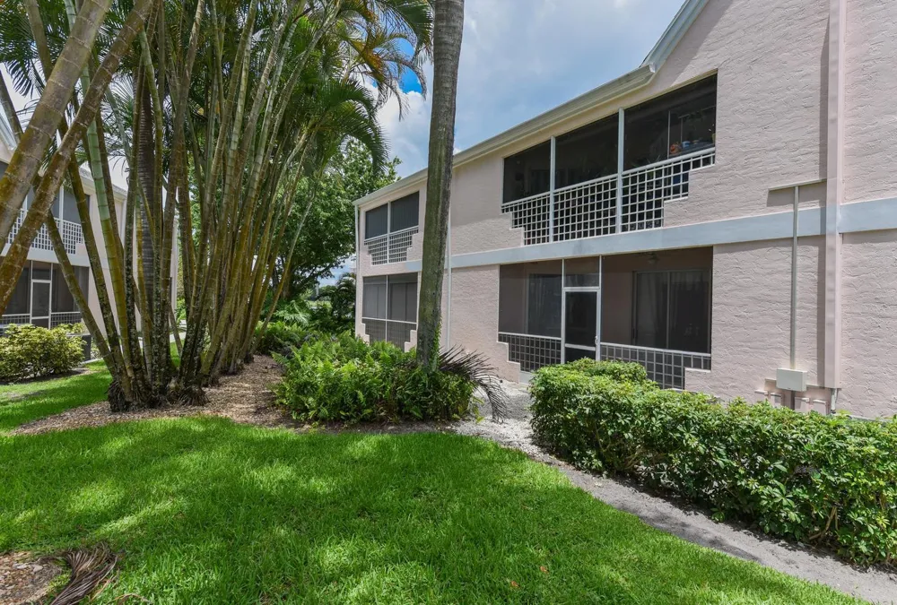 201 Muirfield Court #201e Jupiter, FL 33458