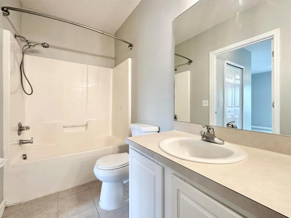 9604 Seadale Court #201 Riverview, FL 33578