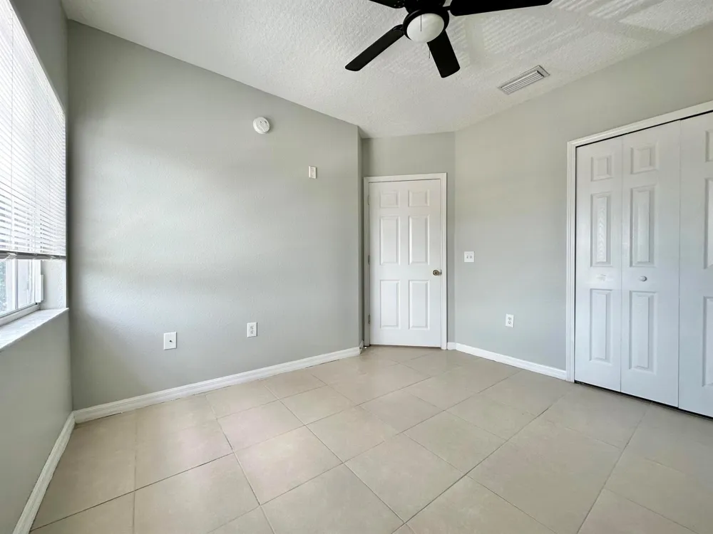 9604 Seadale Court #201 Riverview, FL 33578