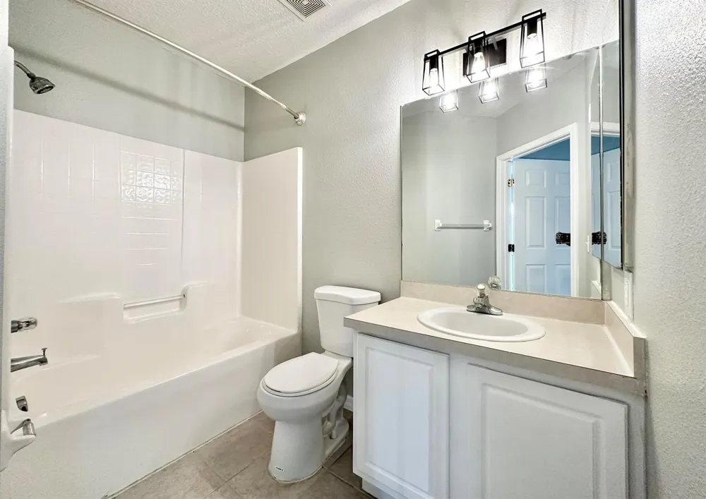 9604 Seadale Court #201 Riverview, FL 33578