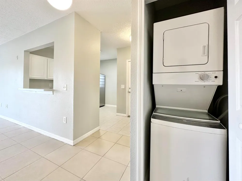 9604 Seadale Court #201 Riverview, FL 33578