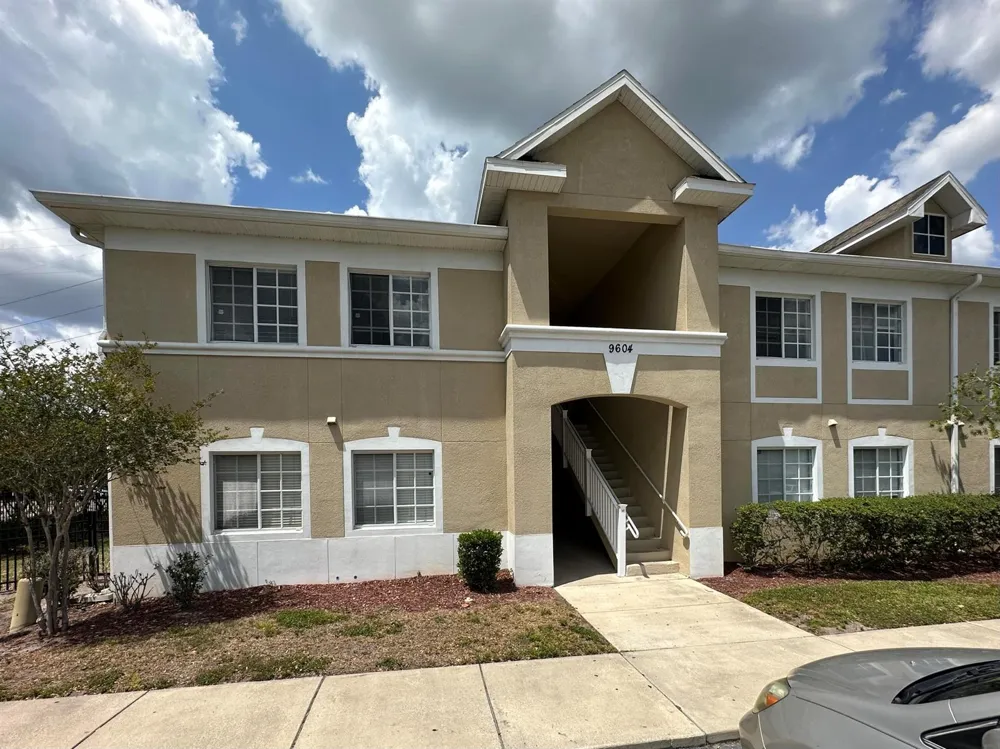 9604 Seadale Court #201 Riverview, FL 33578