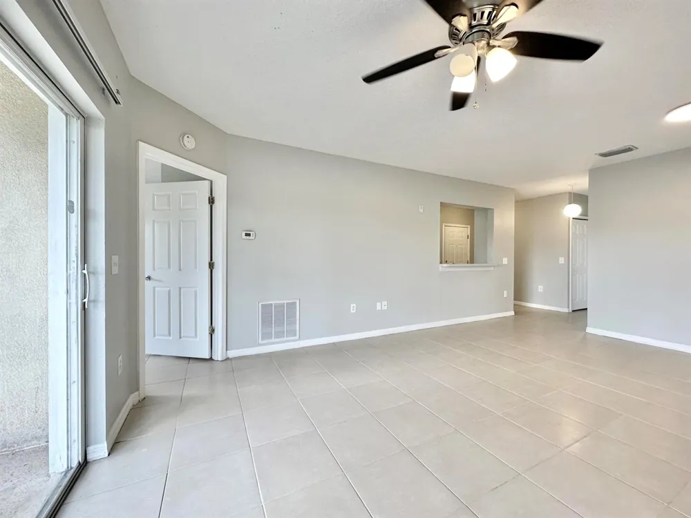 9604 Seadale Court #201 Riverview, FL 33578