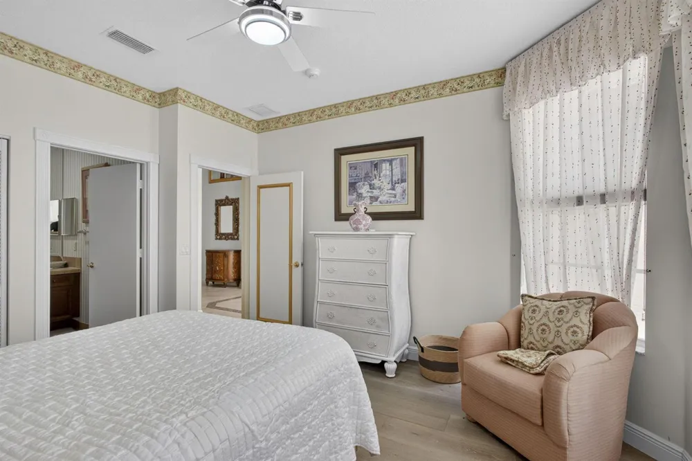 10880 Northgreen Drive Lake Worth, FL 33449