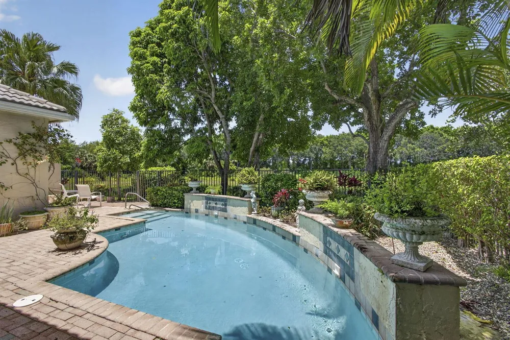 10880 Northgreen Drive Lake Worth, FL 33449
