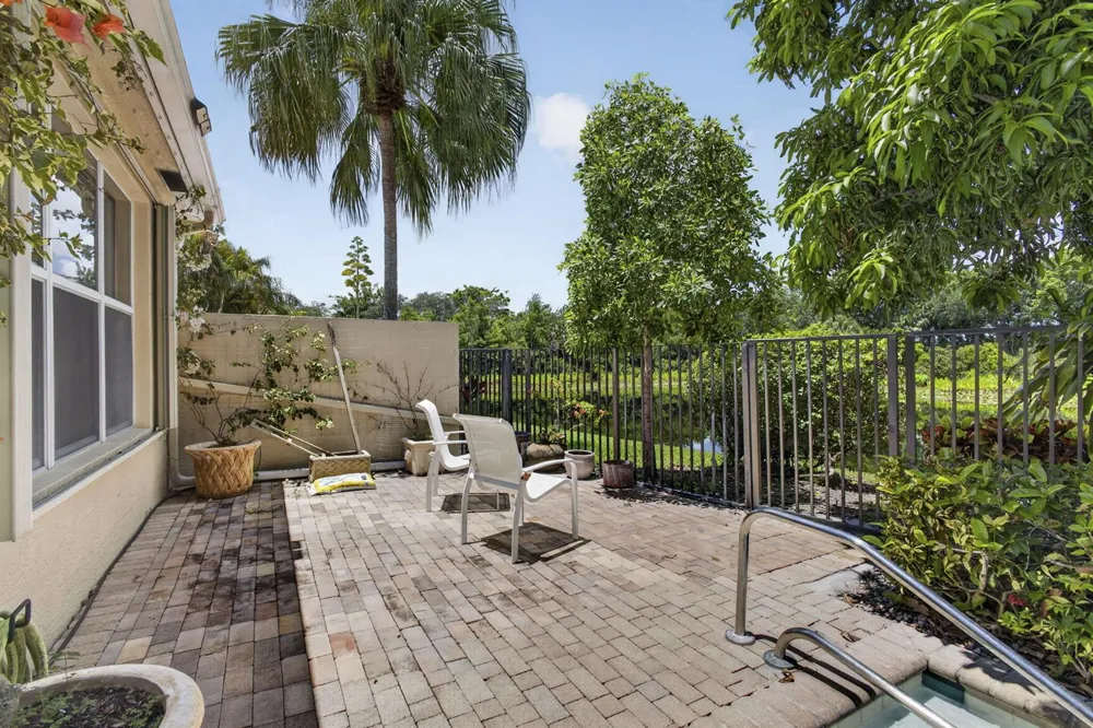 10880 Northgreen Drive Lake Worth, FL 33449