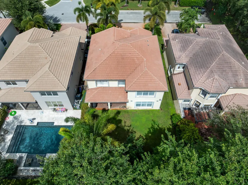 8492 Breezy Oak Way Boynton Beach, FL 33473