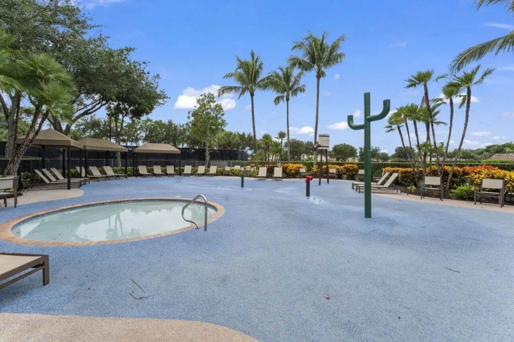 8492 Breezy Oak Way Boynton Beach, FL 33473
