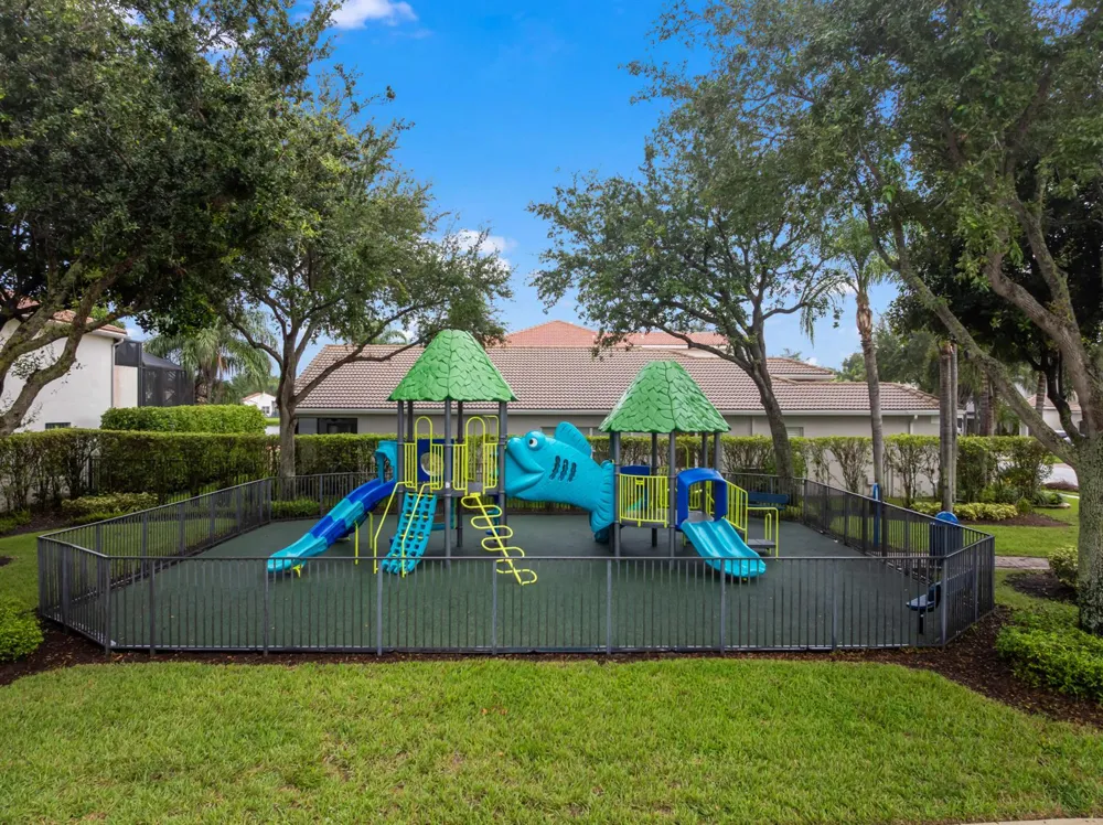 8492 Breezy Oak Way Boynton Beach, FL 33473
