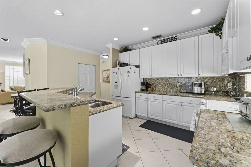 8492 Breezy Oak Way Boynton Beach, FL 33473
