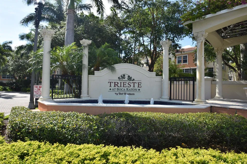 5645 NE Trieste Way Boca Raton, FL 33487