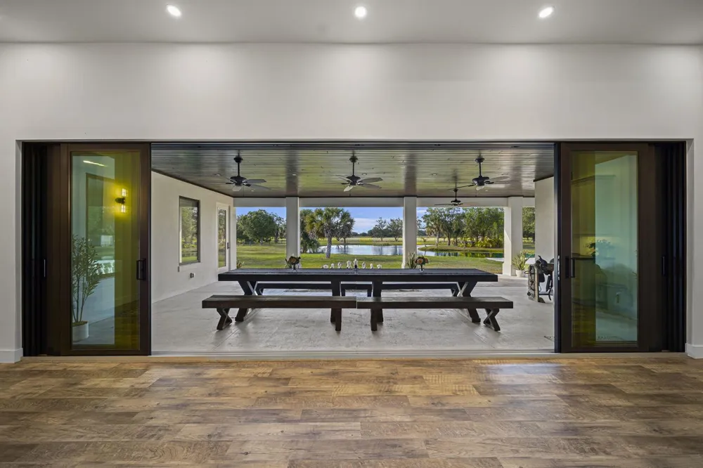 5250 21st Street SW Vero Beach, FL 32968