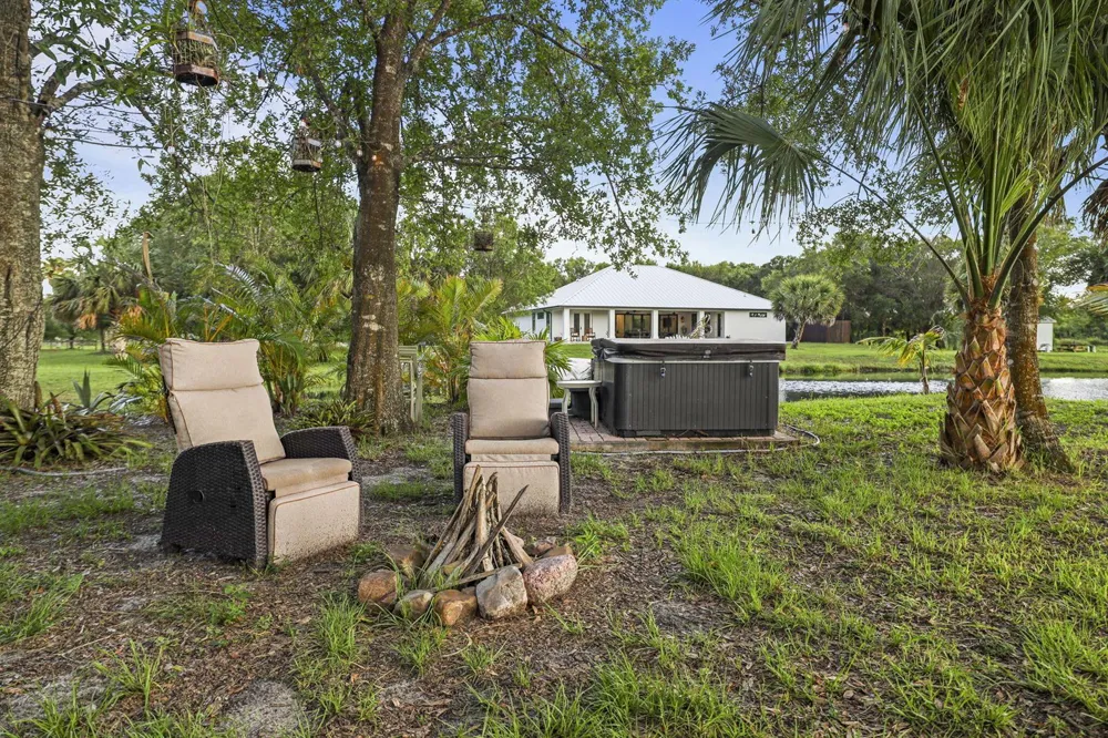 5250 21st Street SW Vero Beach, FL 32968