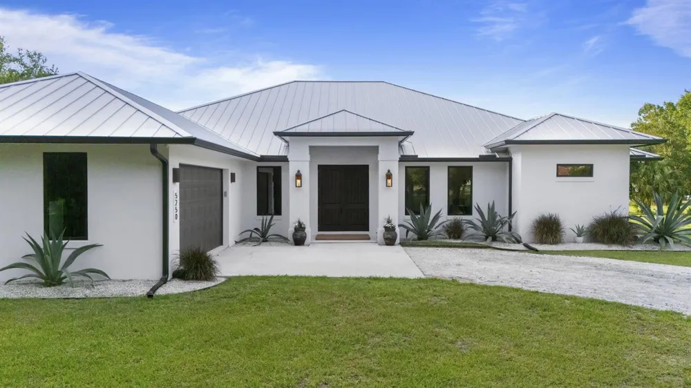 5250 21st Street SW Vero Beach, FL 32968