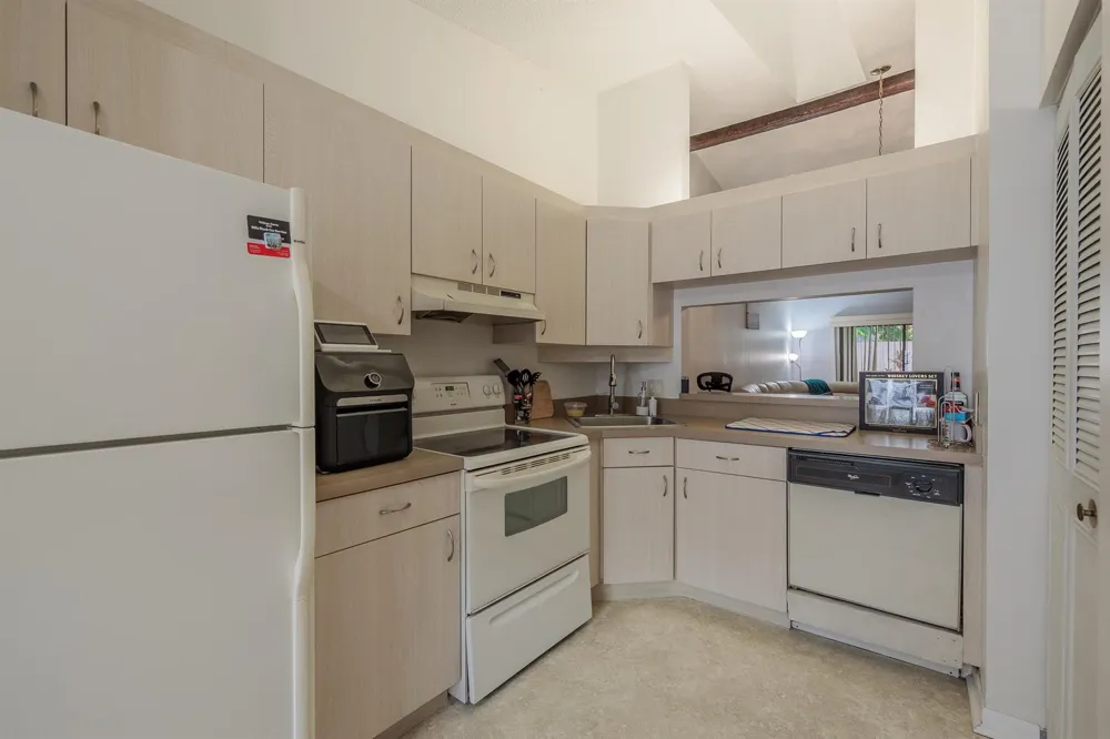 2054 SW Silver Pine Way #123d Palm City, FL 34990