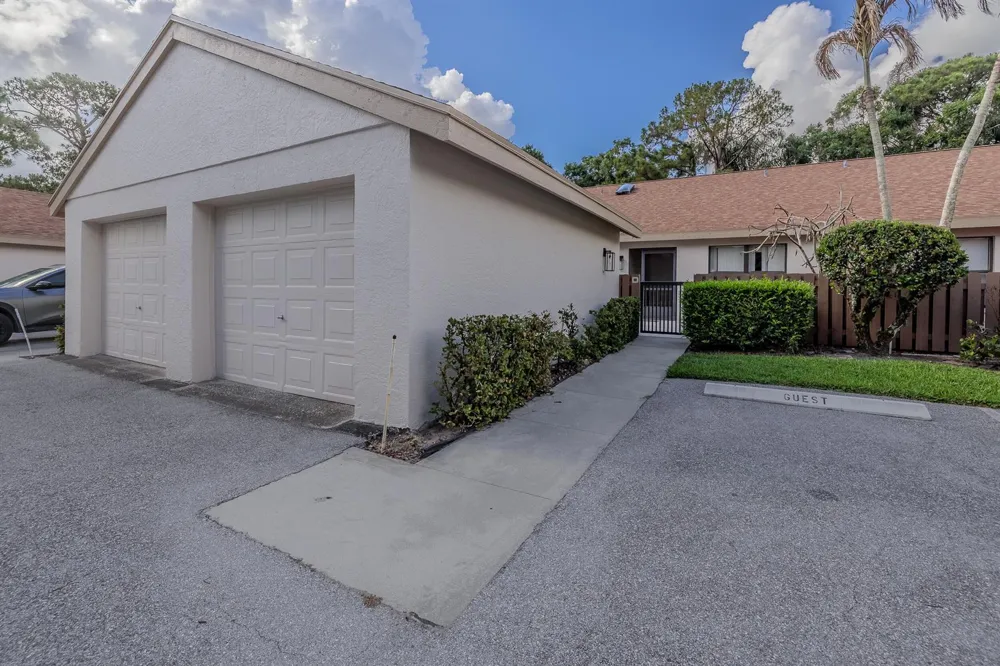 2054 SW Silver Pine Way #123d Palm City, FL 34990