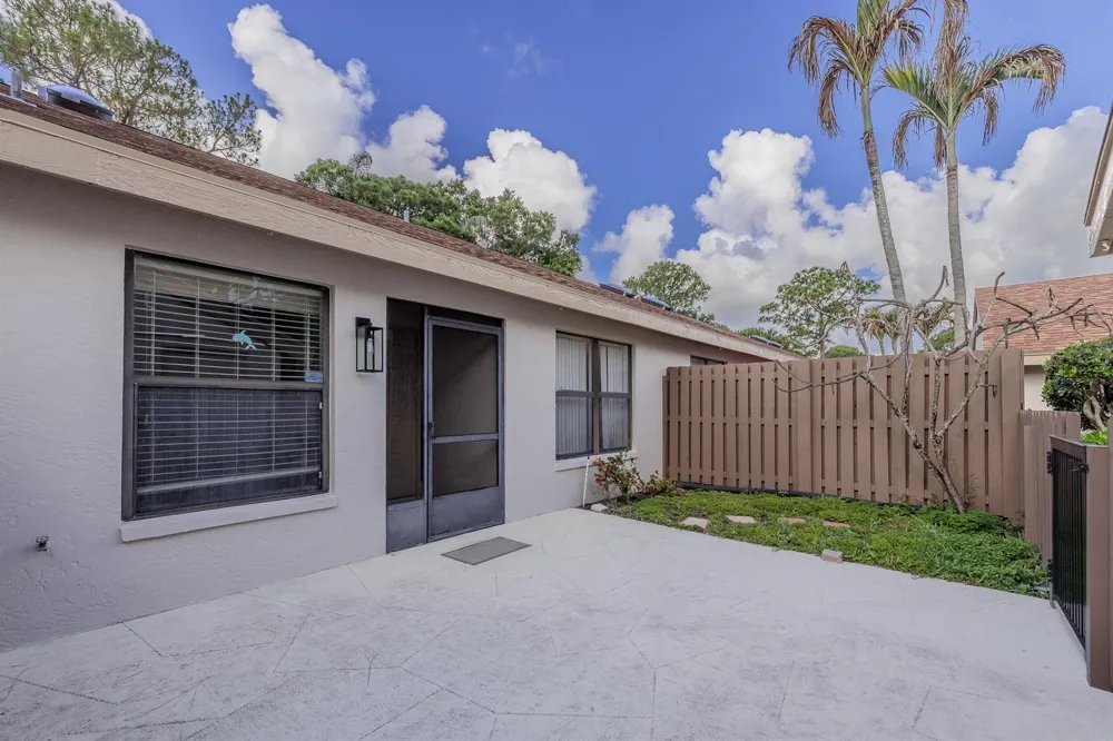 2054 SW Silver Pine Way #123d Palm City, FL 34990