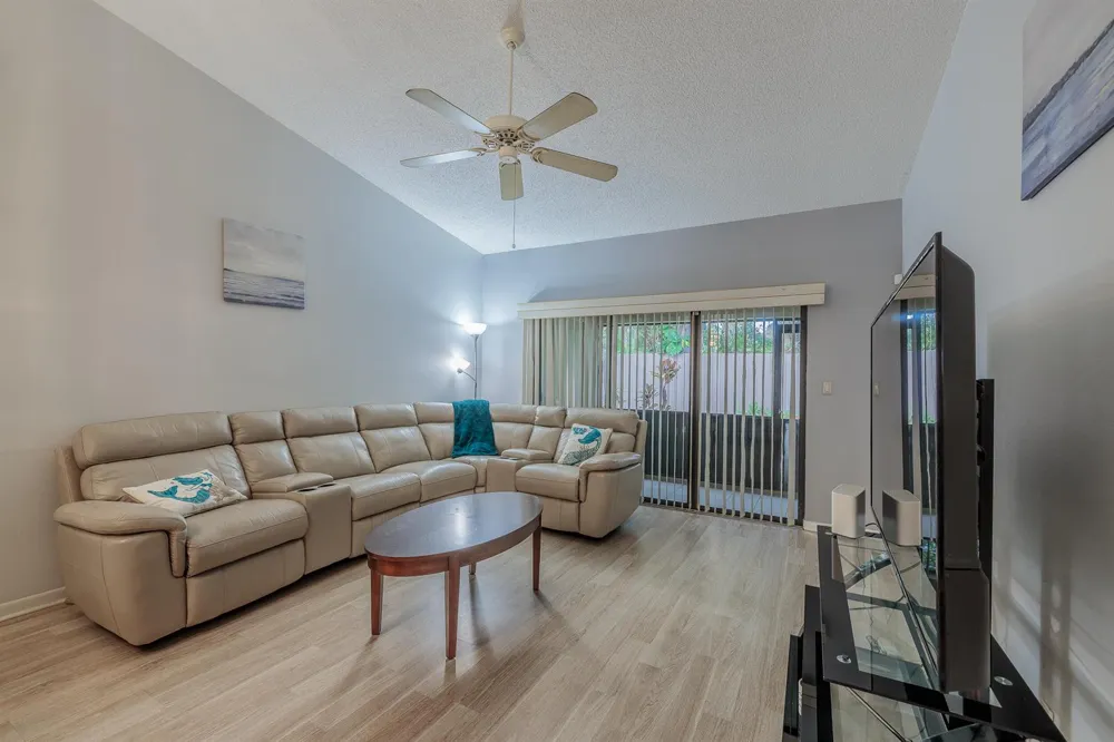 2054 SW Silver Pine Way #123d Palm City, FL 34990