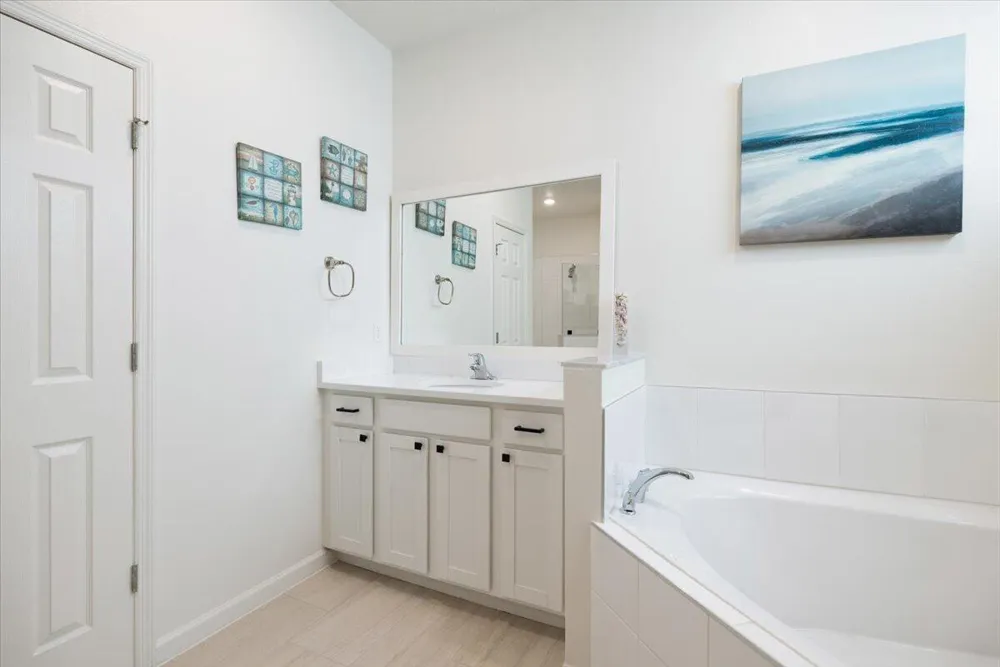 31 52nd Square Vero Beach, FL 32968