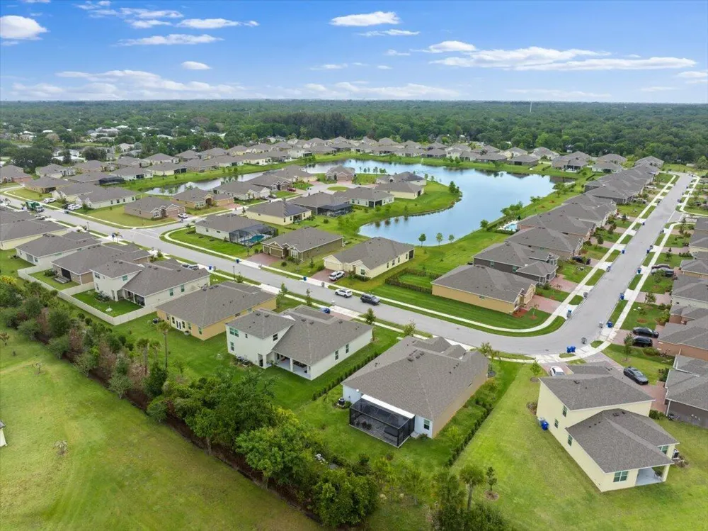 31 52nd Square Vero Beach, FL 32968