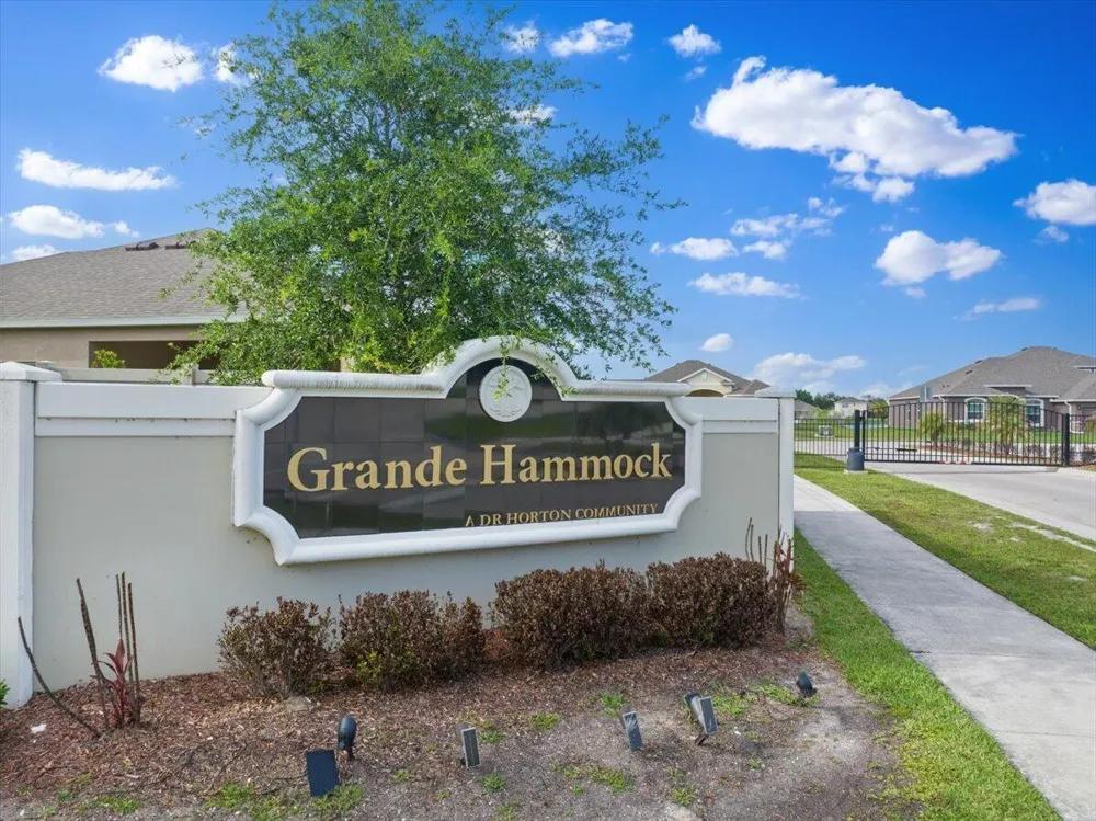 31 52nd Square Vero Beach, FL 32968