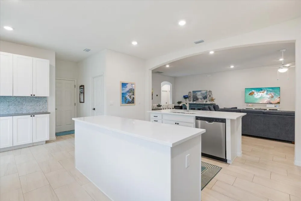 31 52nd Square Vero Beach, FL 32968