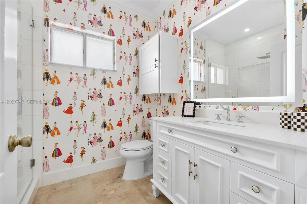 16732 NW 89th Pl Miami Lakes, FL 33018
