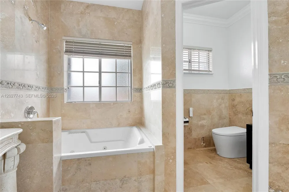 16732 NW 89th Pl Miami Lakes, FL 33018