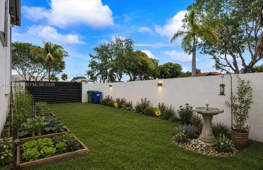 16732 NW 89th Pl Miami Lakes, FL 33018