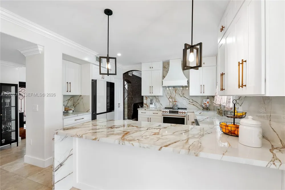 16732 NW 89th Pl Miami Lakes, FL 33018